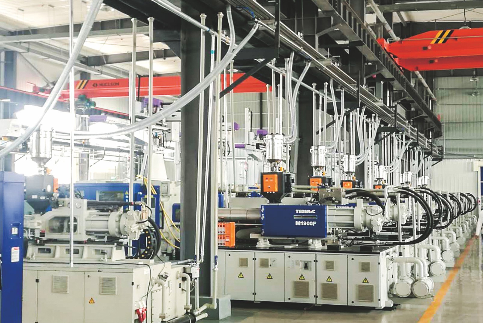 中央供料系統(tǒng)(tǒng)料罐儲(chǔ)(chǔ)料上料設(shè)(shè)備