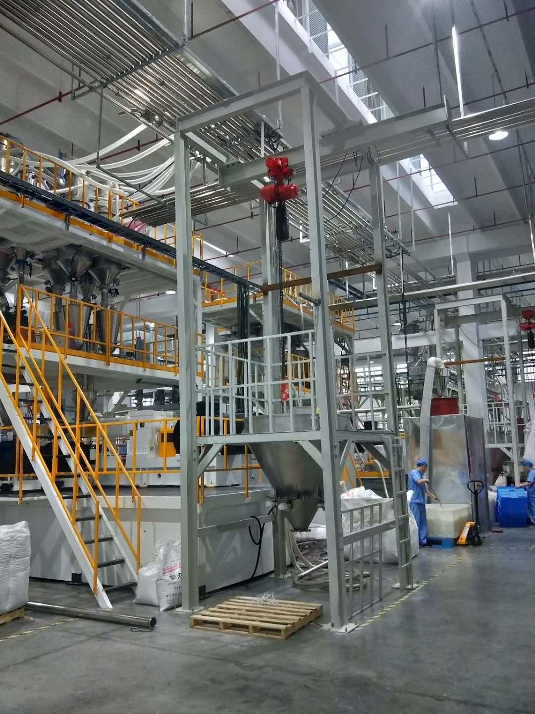 新型可降解材料PLA（聚乳酸）對(duì)(duì)比PET